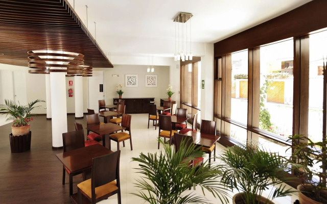 Mint Hotel
