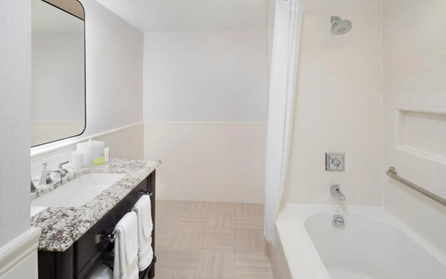 Le Méridien Washington, D.C., The Madison