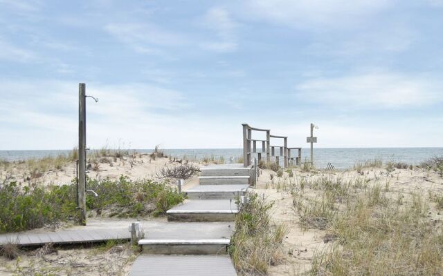 Sea Crest Resort