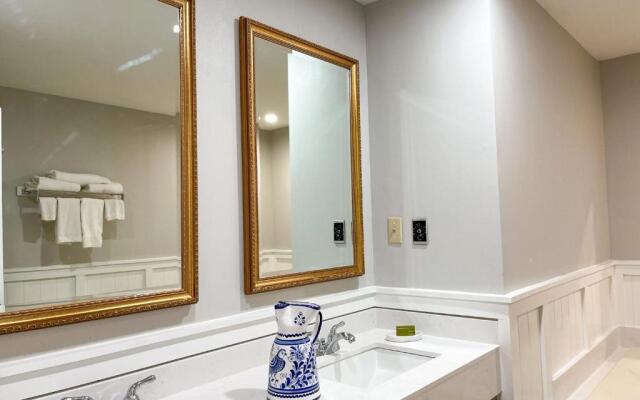 Brandywine River Hotel