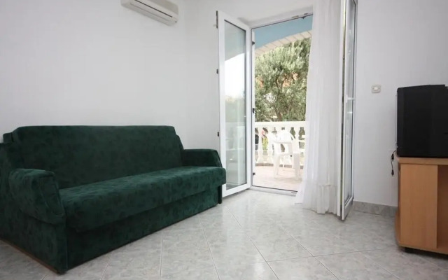 Vese - 100 m From Beach - A2