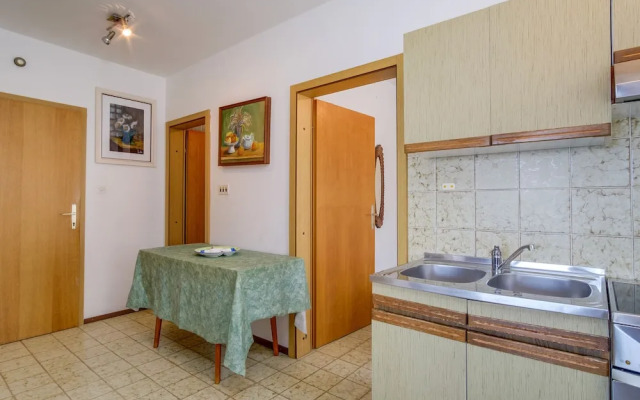 An Apartment Kamelia