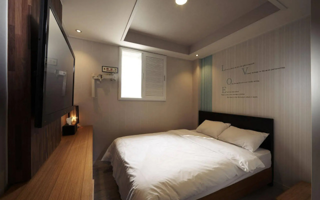 New Suwon Tourist Hotel