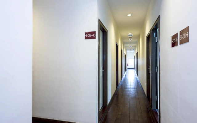 Raintree Hotel