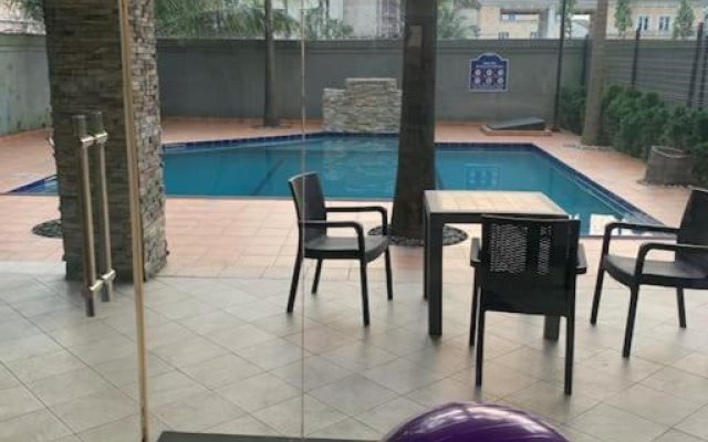 Serviced 3 Bedroom Rental with Pool and Gym