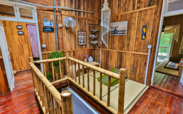 Om Yoga Resort