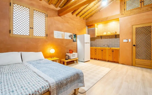 Jeju Bijasupgil15 Pension