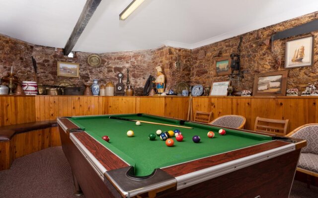 Summerhill Hotel