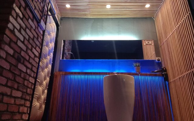 Bunker Hotel & Restaurant