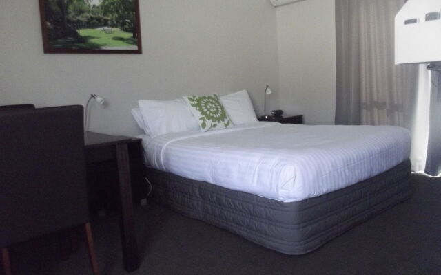 Arena Court Motel
