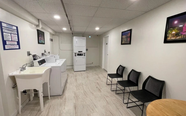 Quintessence ApartHotel