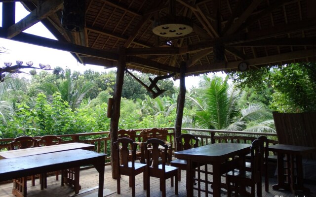 Bohol Coco Farm - Adults Only Hostel