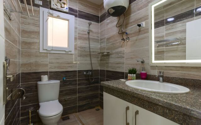 Selena Bay Families Only