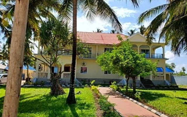 Pwani Beach Hotel & Apartments