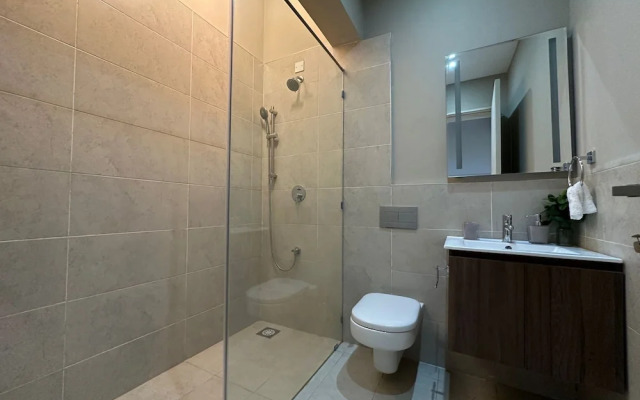 Membley Hotel & Residency
