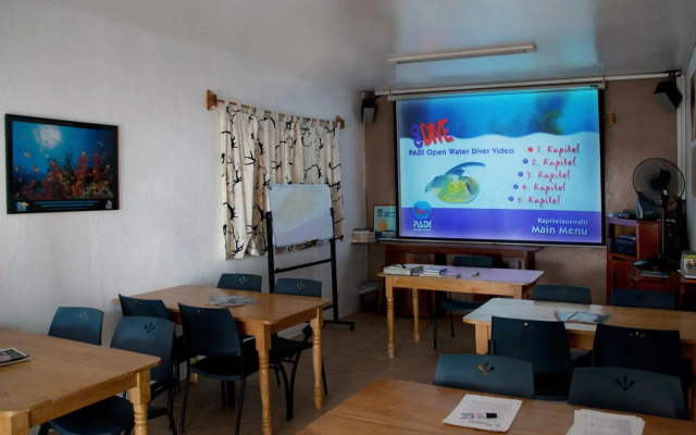 Easy Diving and Beach Resort