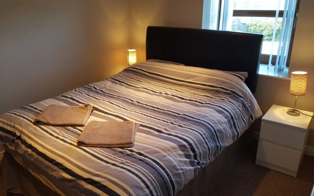 Black Hall Mews Apartment
