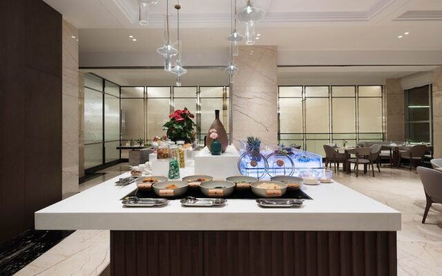 Crowne Plaza Dujiangyan by IHG