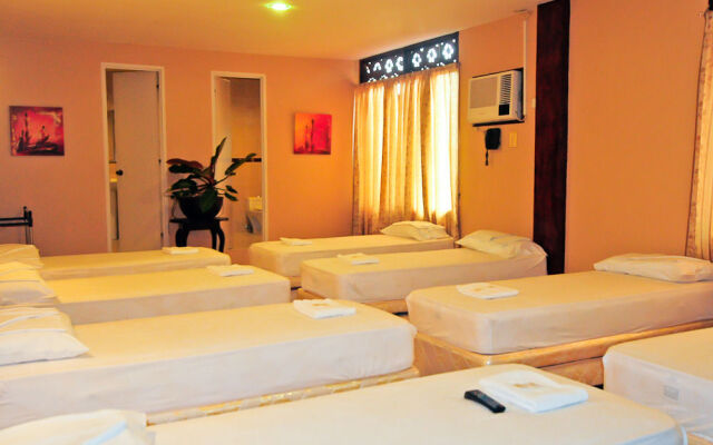 Crab House Tourist Inn and Restaurant