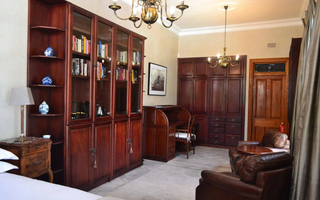 Doveton House