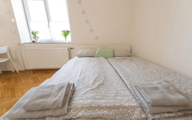 Sunny Villa Apartments