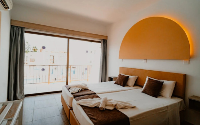 Penelope Beach Hotel Apts