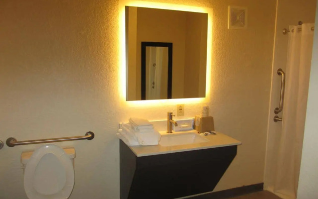 Motel 6 Charlotte, NC - Northlake