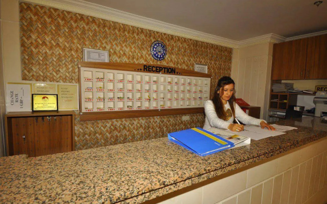 Golden Star Otel