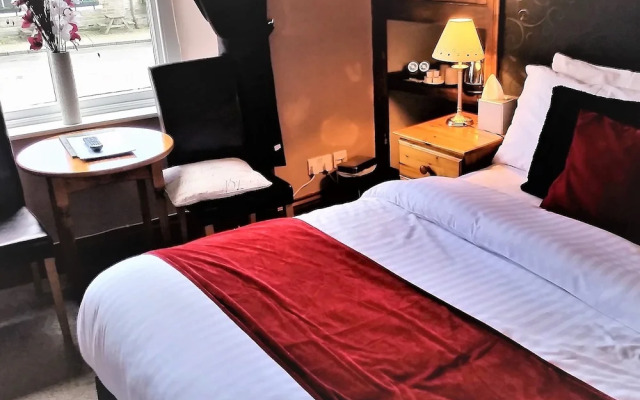 Forresters Bar & Restaurant with Rooms