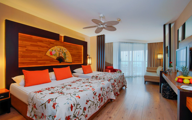 Limak Lara De Luxe Hotel - All Inclusive
