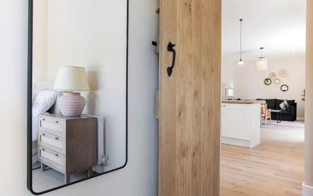 The Barn Longhope-Luxury Barn Conversion