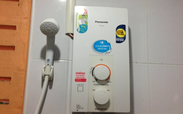 Malin House Apartment 1 Trang