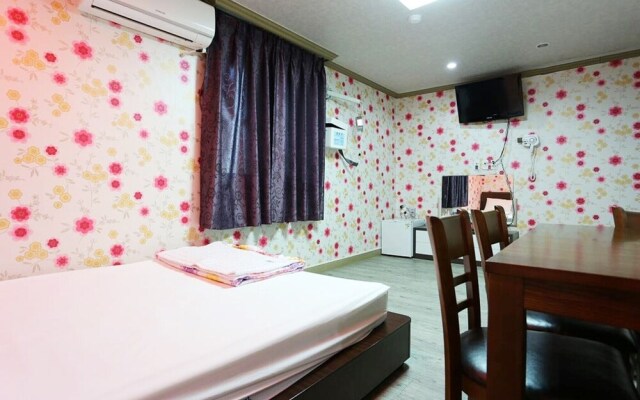 Boryeong Gyeongdong Motel