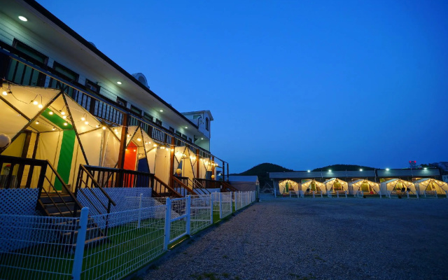 Anmyeondo Taean Bada Jeongwon Pension