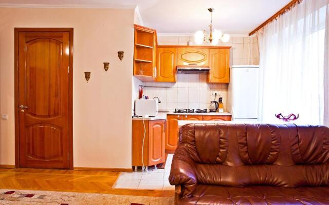 Lessor Apartments
