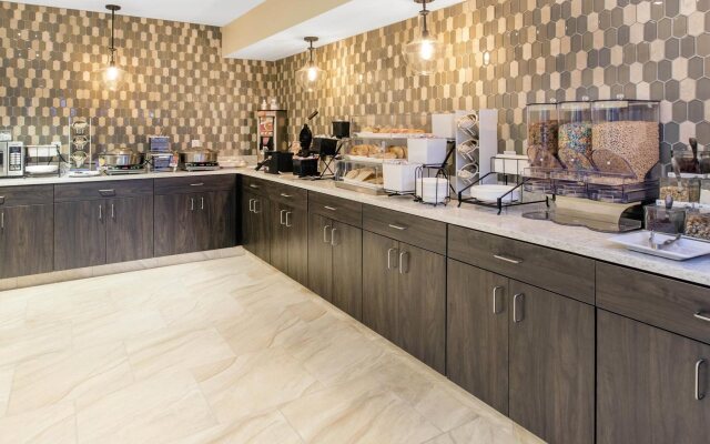 Country Inn & Suites by Radisson, Grandville-Grand Rapids West, MI