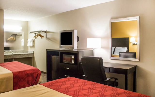 Econo Lodge Columbus West