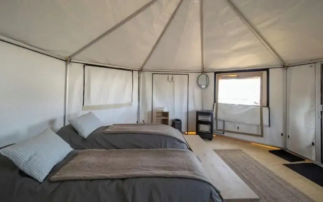 Eqi Glacier Lodge - World of Greenland