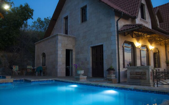 Chateau Gabriel