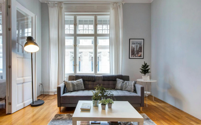 Alma's Romantic Getaway