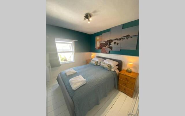 Seagulls Rest Marine Themed Seaview Apartment