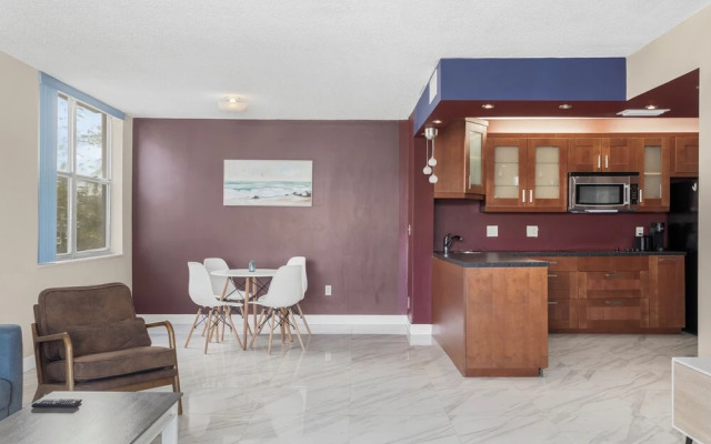Bay Harbor Sunset Apt 2A