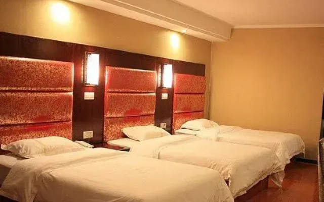 Golden Swan Hotel