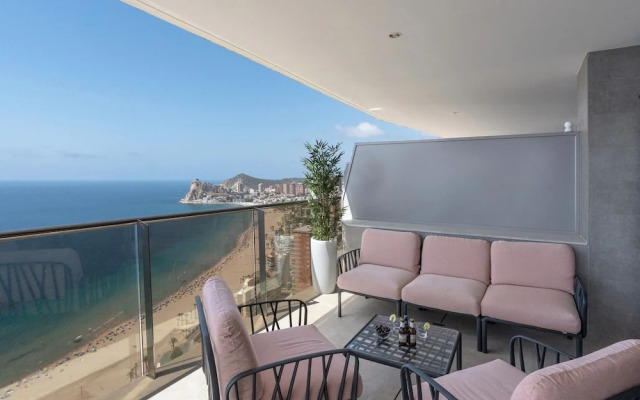 Luxury Apartment in Sunset Cliffs by Leo