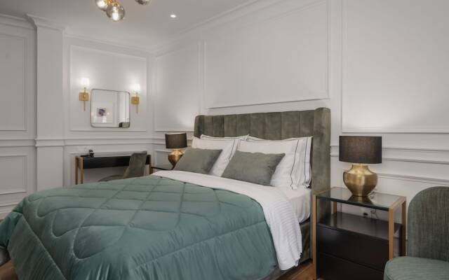 Praxitelous Luxury Suites