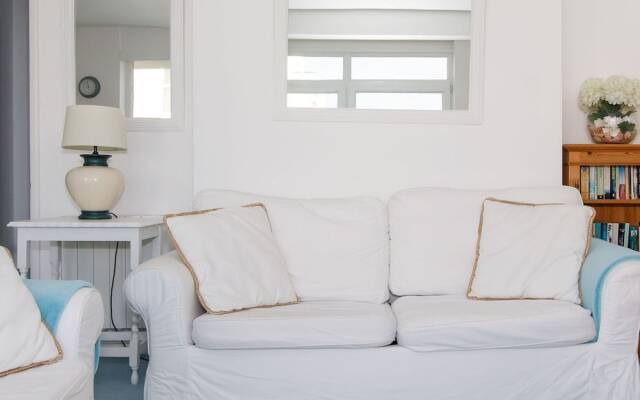 Two Bed Seafront Escape in East Wittering