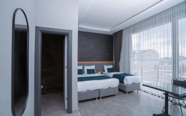 Melanj Airport Hotel