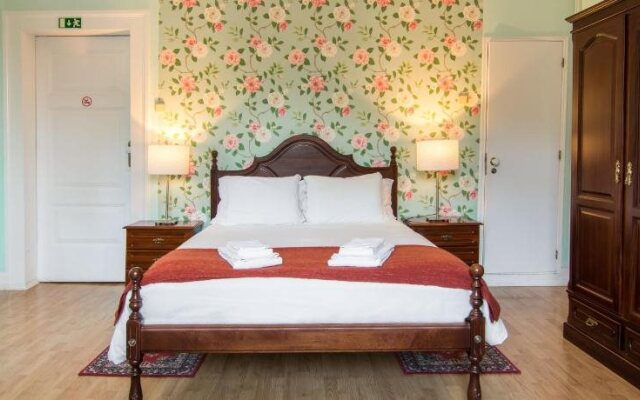 Chalet Relogio Guesthouse