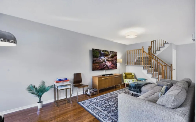 Spacious Whitby Haven 3BR Home Parking