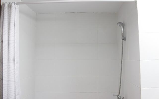 Cozy Studio Apartment at Beverly Dago Residence